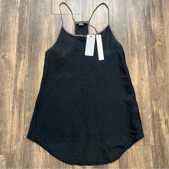 NWT Women’s Black Flowy Racerback Cotton Tank Top Low Cut Size L - Picture 1 of 10